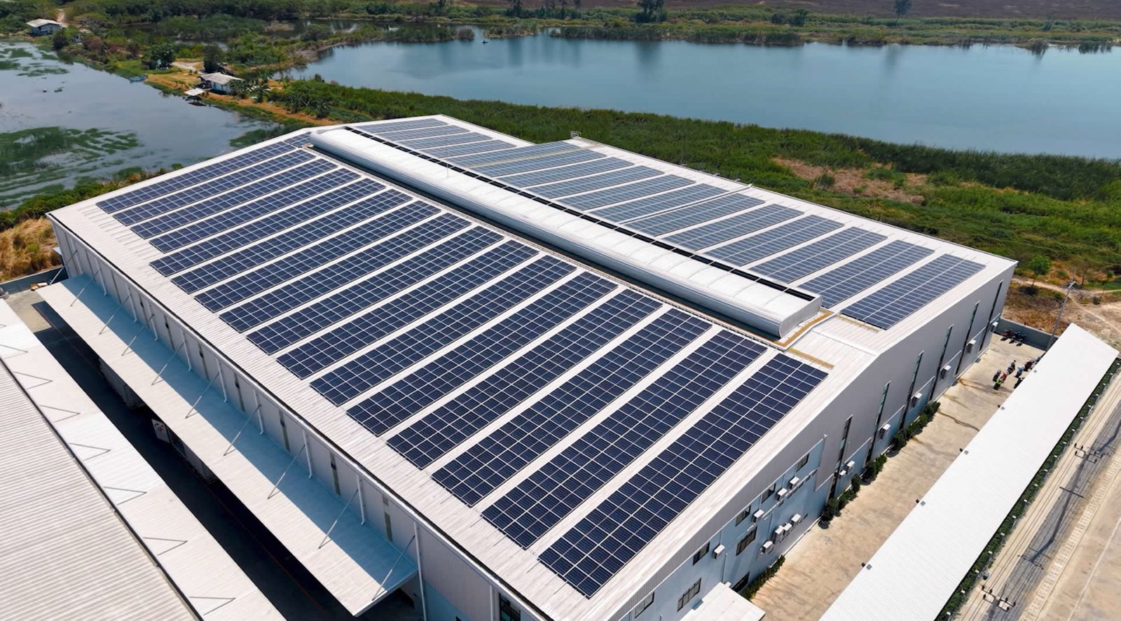 სოლარული სადგური ბიზნესისთვის